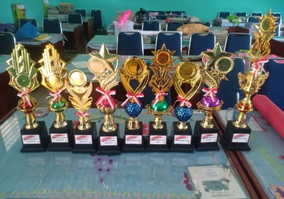 Penyerahan piala